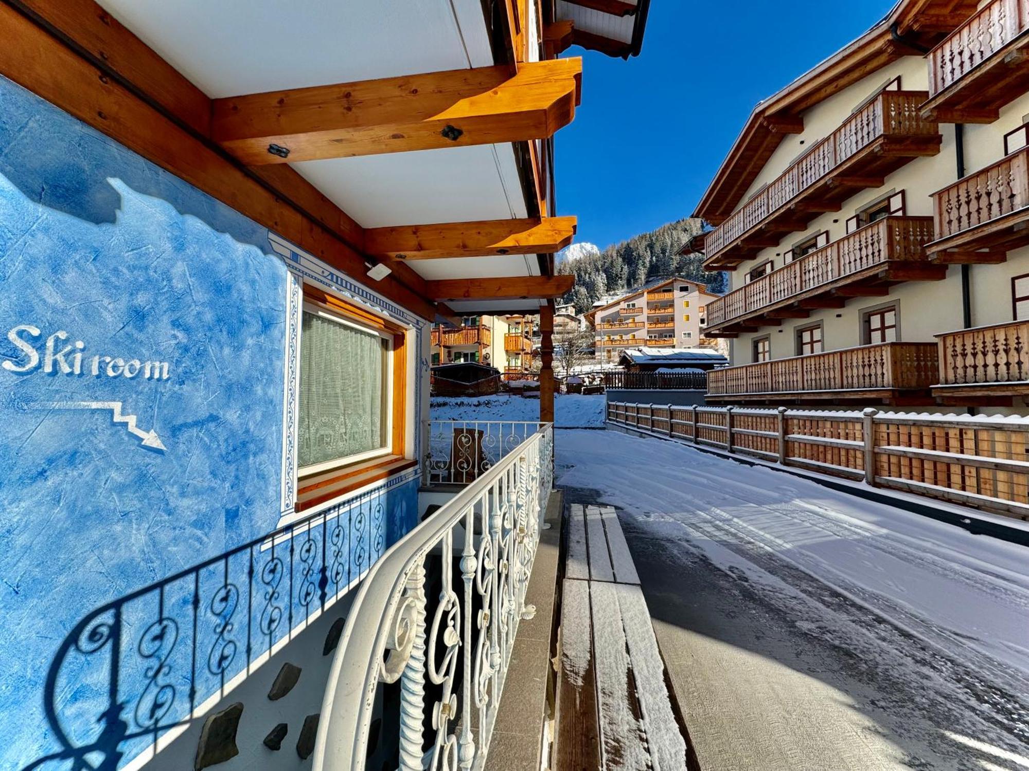 B&B Cesa Planber Mountain View Bike Friendly カナツェーイ エクステリア 写真
