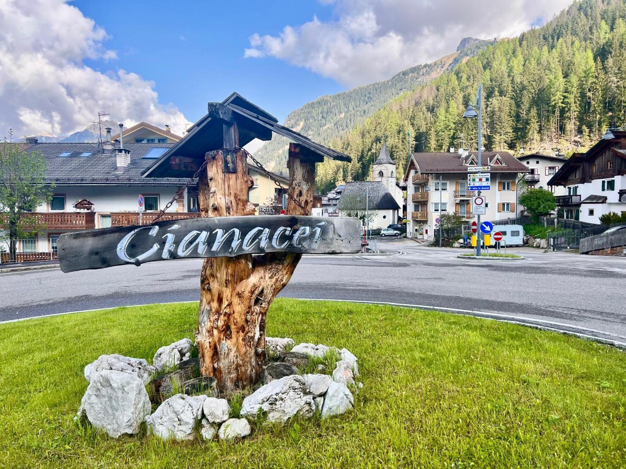 B&B Cesa Planber Mountain View Bike Friendly カナツェーイ エクステリア 写真